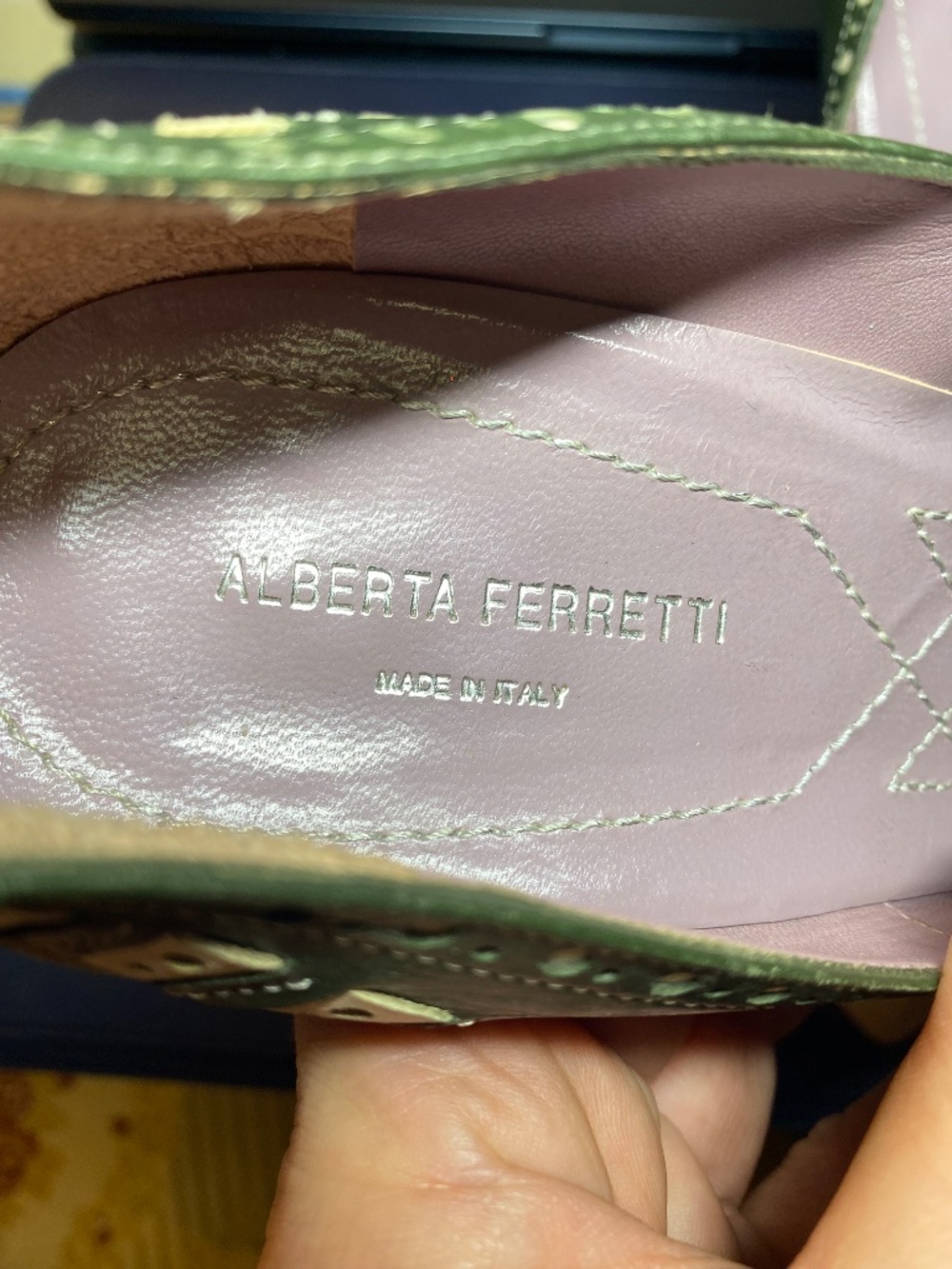 Vintage Alberta Ferretti Green Cream Leather Brogue Wingtip Pumps Heels 37 7 - Picture 6 of 14
